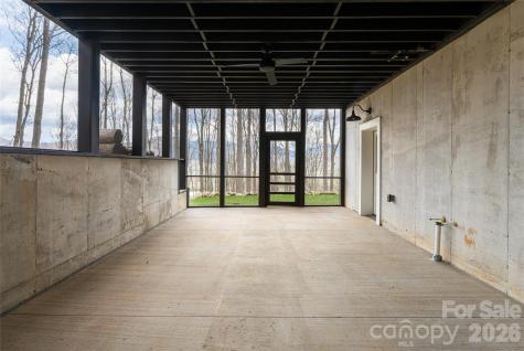 51 Summit Road Swannanoa NC 28778