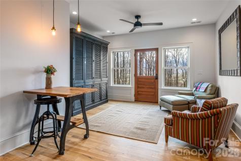 51 Summit Road Swannanoa NC 28778