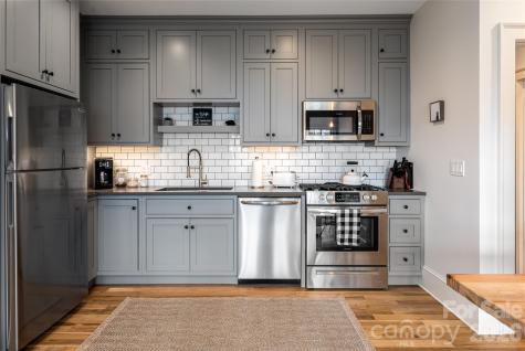51 Summit Road Swannanoa NC 28778