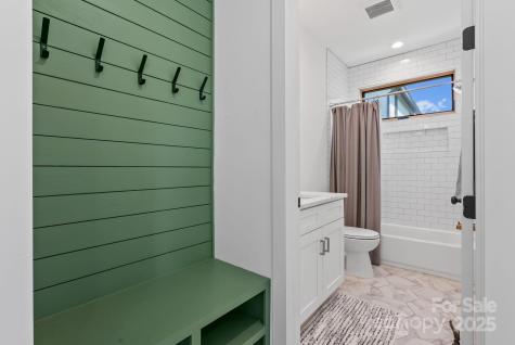 20 Malvern Walk Asheville NC 28806