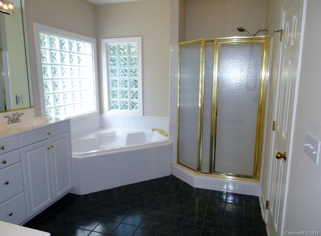 7402 Newmans Ridge Court Charlotte NC 28270