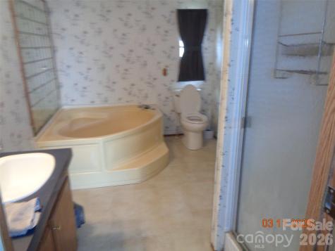 3911 Woodmont Court Lenoir NC 28645