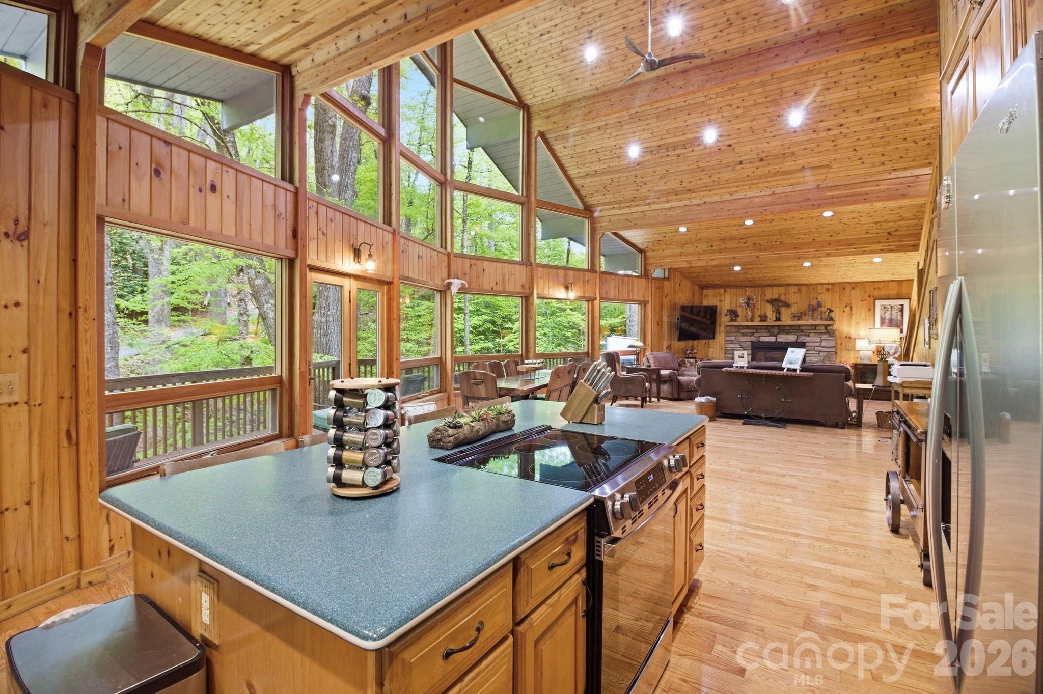 401 Saratoga Boone NC 28607