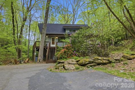 401 Saratoga Boone NC 28607