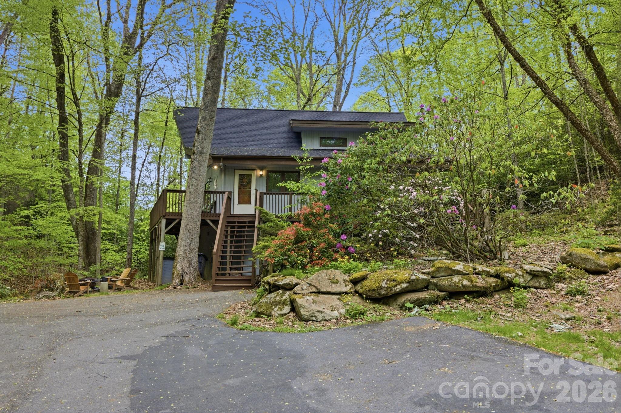 401 Saratoga Boone NC 28607