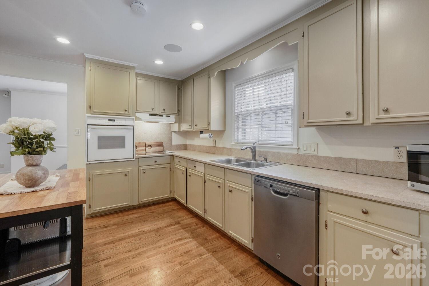 215 Scofield Road Charlotte NC 28209