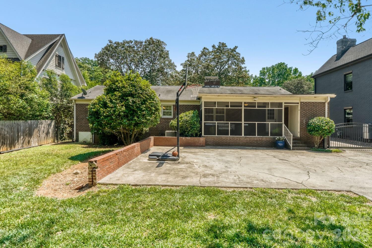 215 Scofield Road Charlotte NC 28209