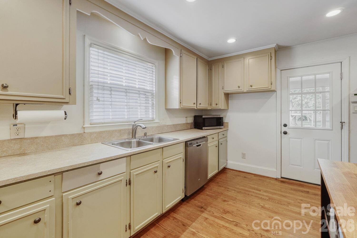 215 Scofield Road Charlotte NC 28209