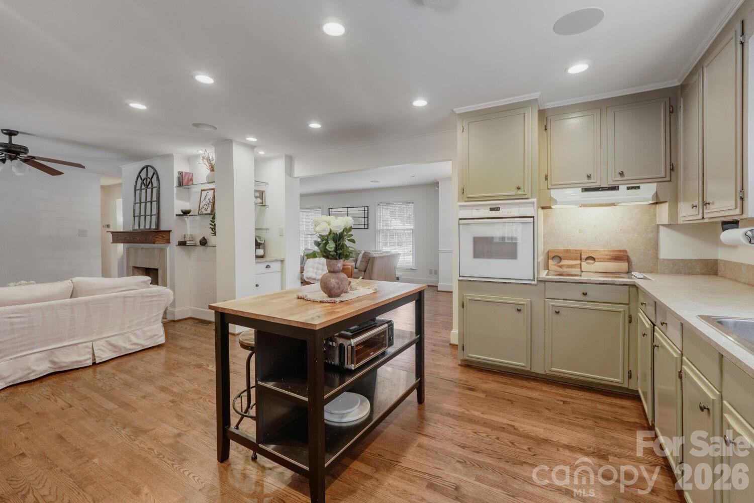 215 Scofield Road Charlotte NC 28209