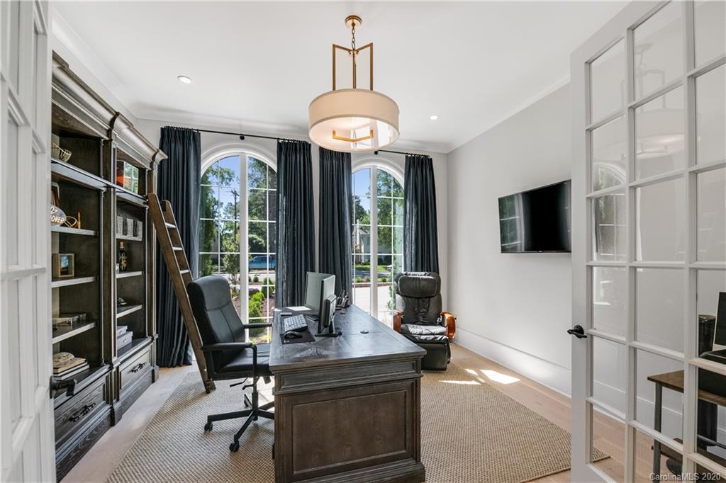 3710 Selwyn Avenue Charlotte NC 28209