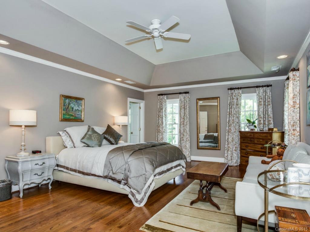 2145 Sharon Lane Charlotte NC 28211