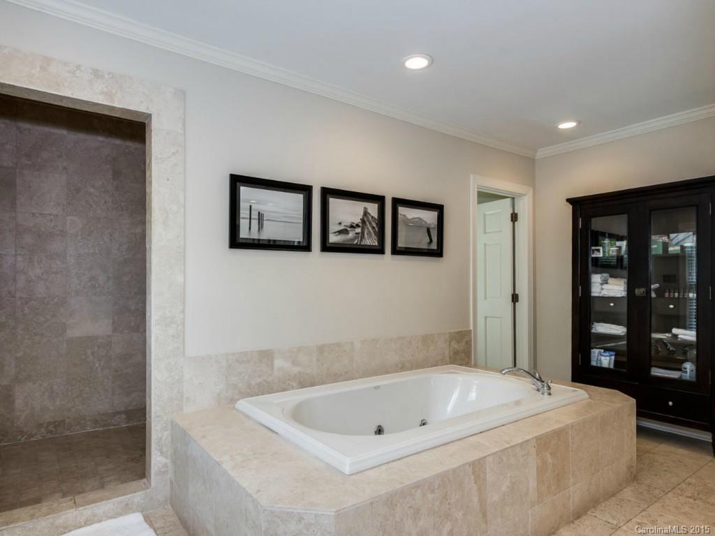 2145 Sharon Lane Charlotte NC 28211