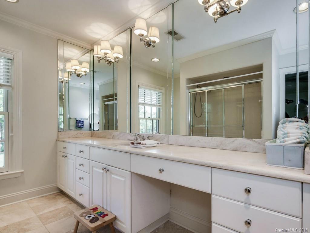2145 Sharon Lane Charlotte NC 28211