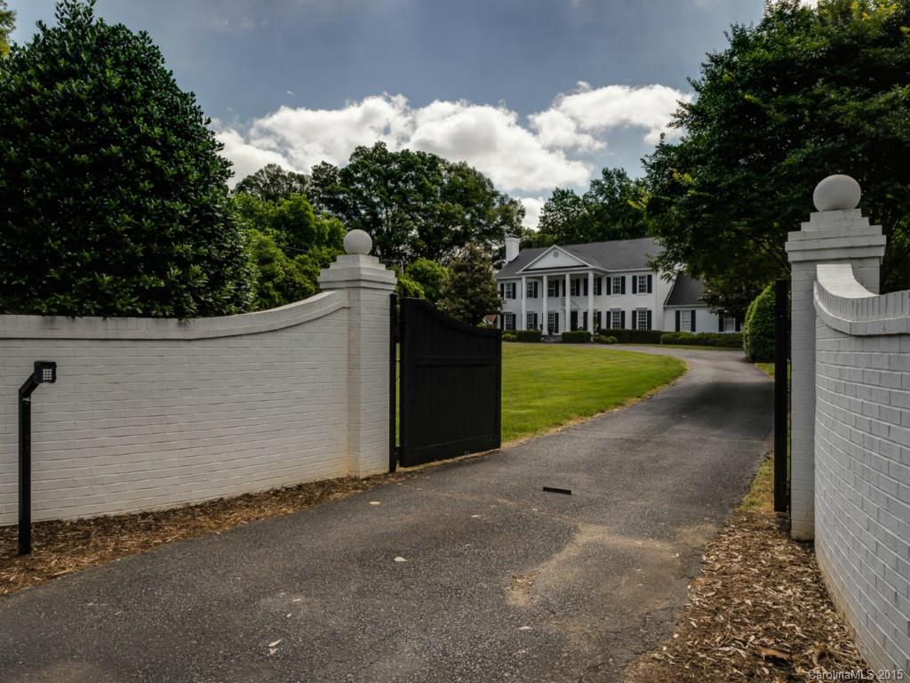 2145 Sharon Lane Charlotte NC 28211