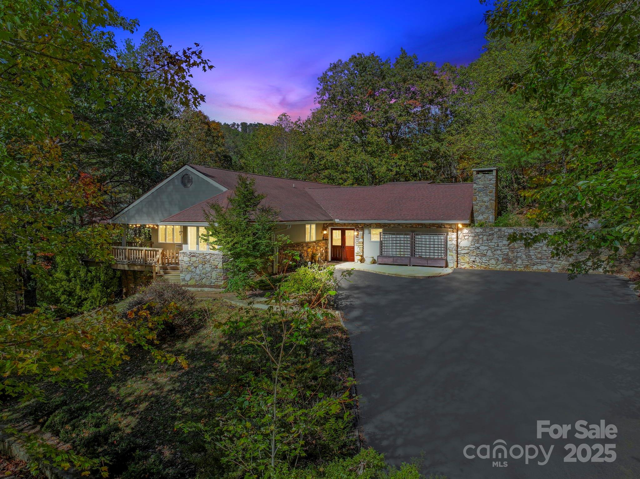 8 Covewood Road Asheville NC 28805