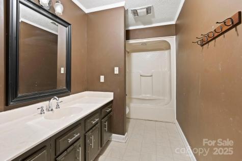 8 Covewood Road Asheville NC 28805