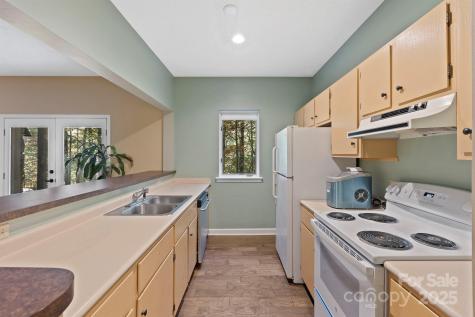 8 Covewood Road Asheville NC 28805