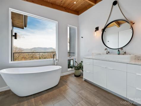 405 Reservoir Road Asheville NC 28803