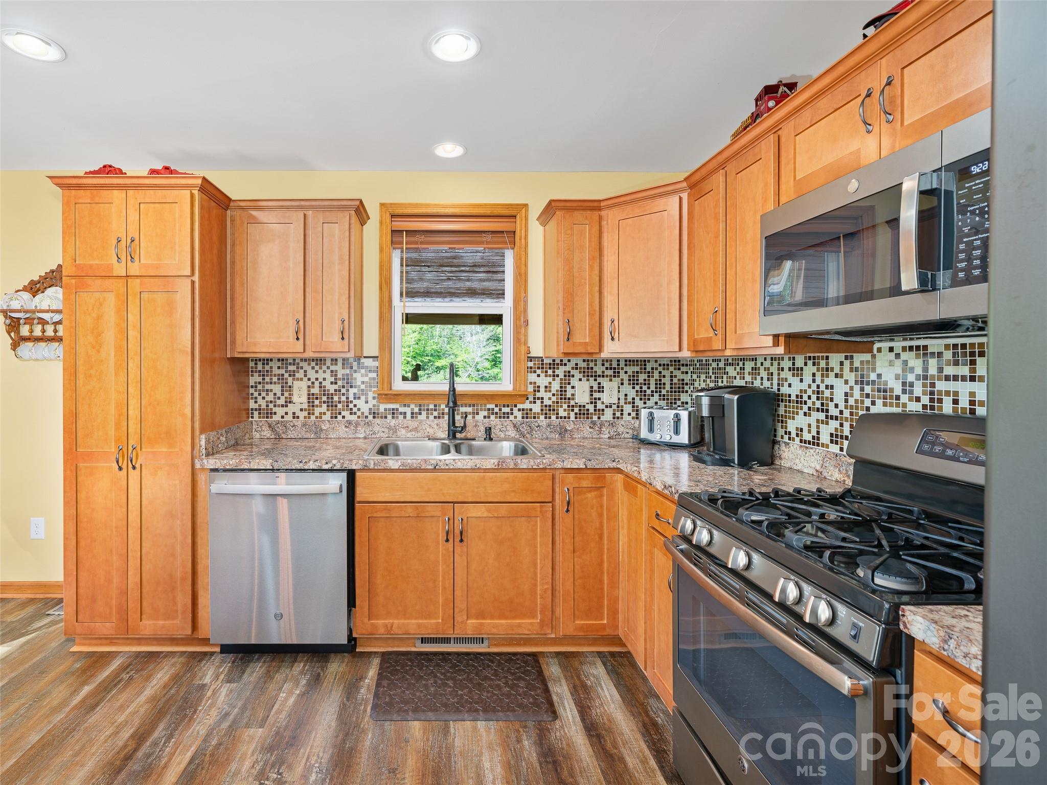 326 Ewart Wilson Road Burnsville NC 28714