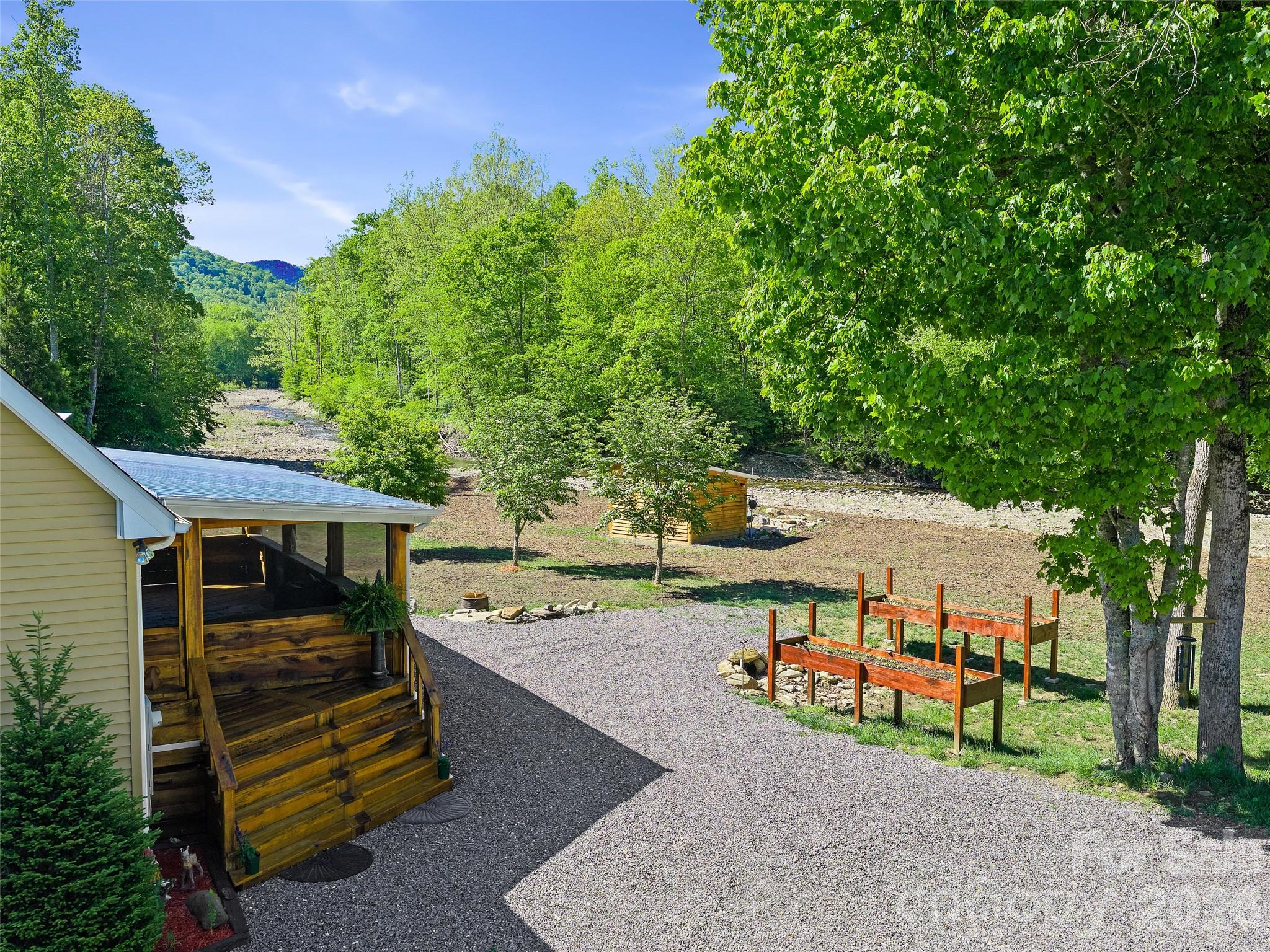 326 Ewart Wilson Road Burnsville NC 28714