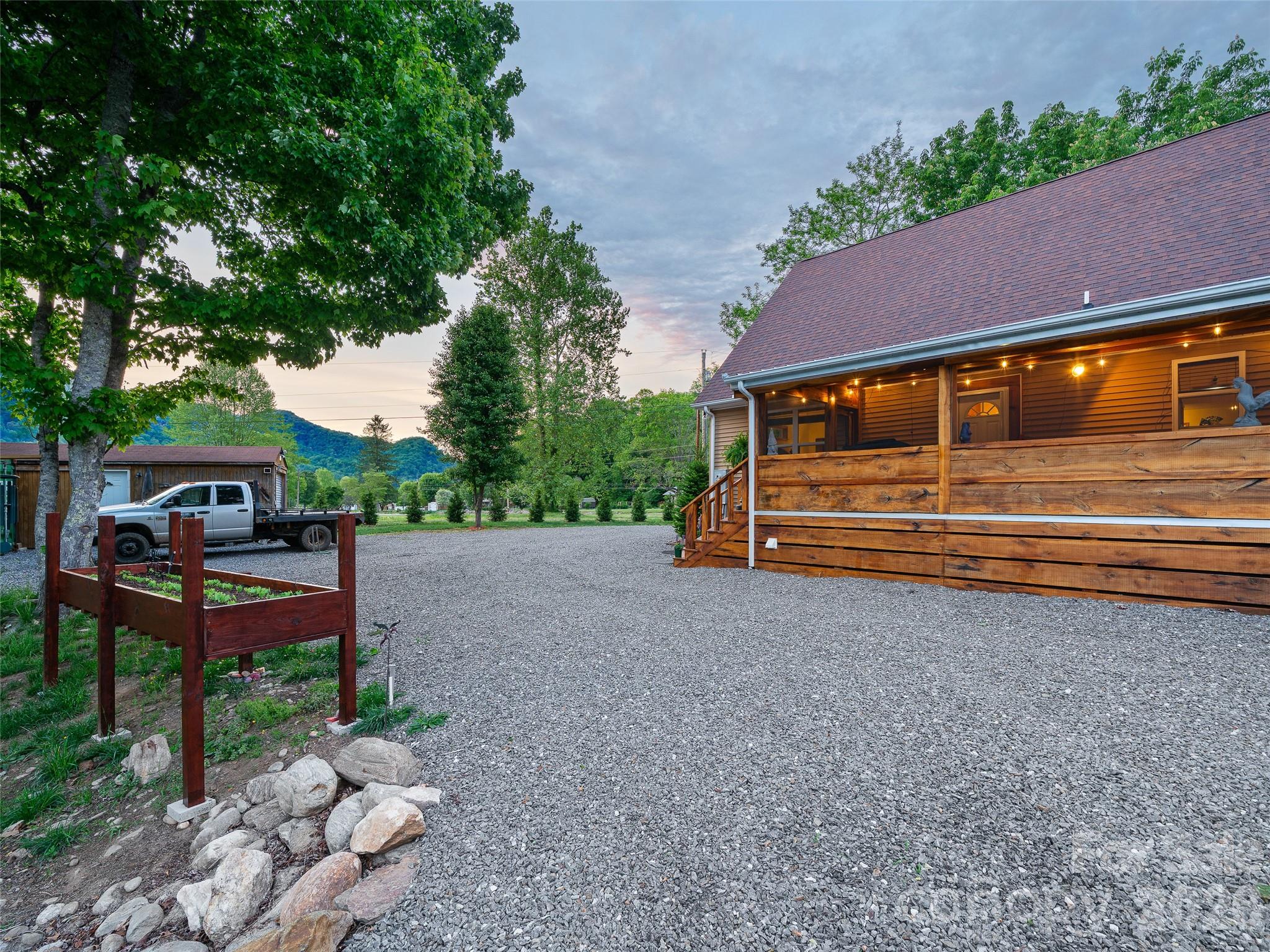 326 Ewart Wilson Road Burnsville NC 28714