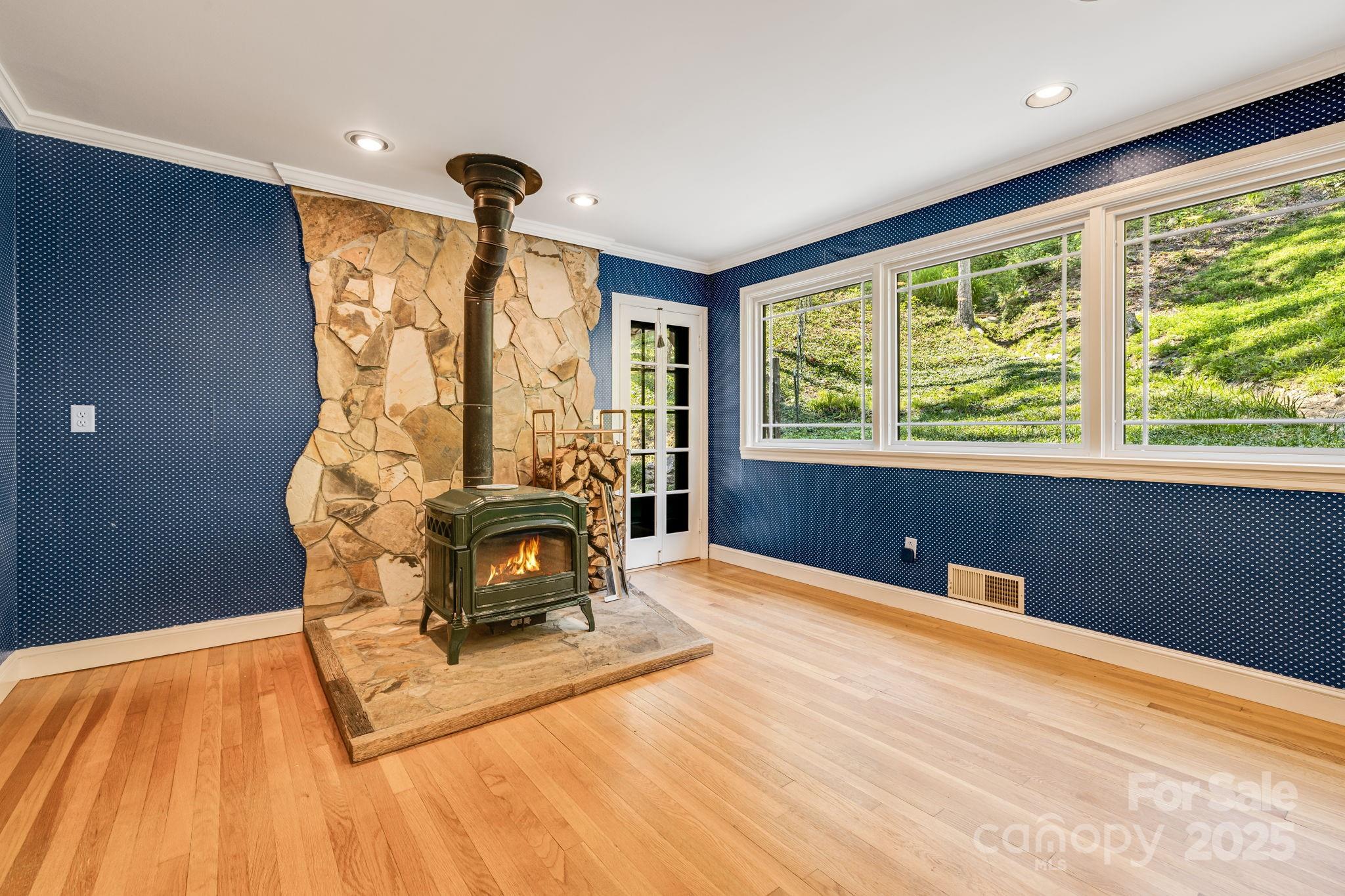 92 Hamburg Mountain Road Weaverville NC 28787