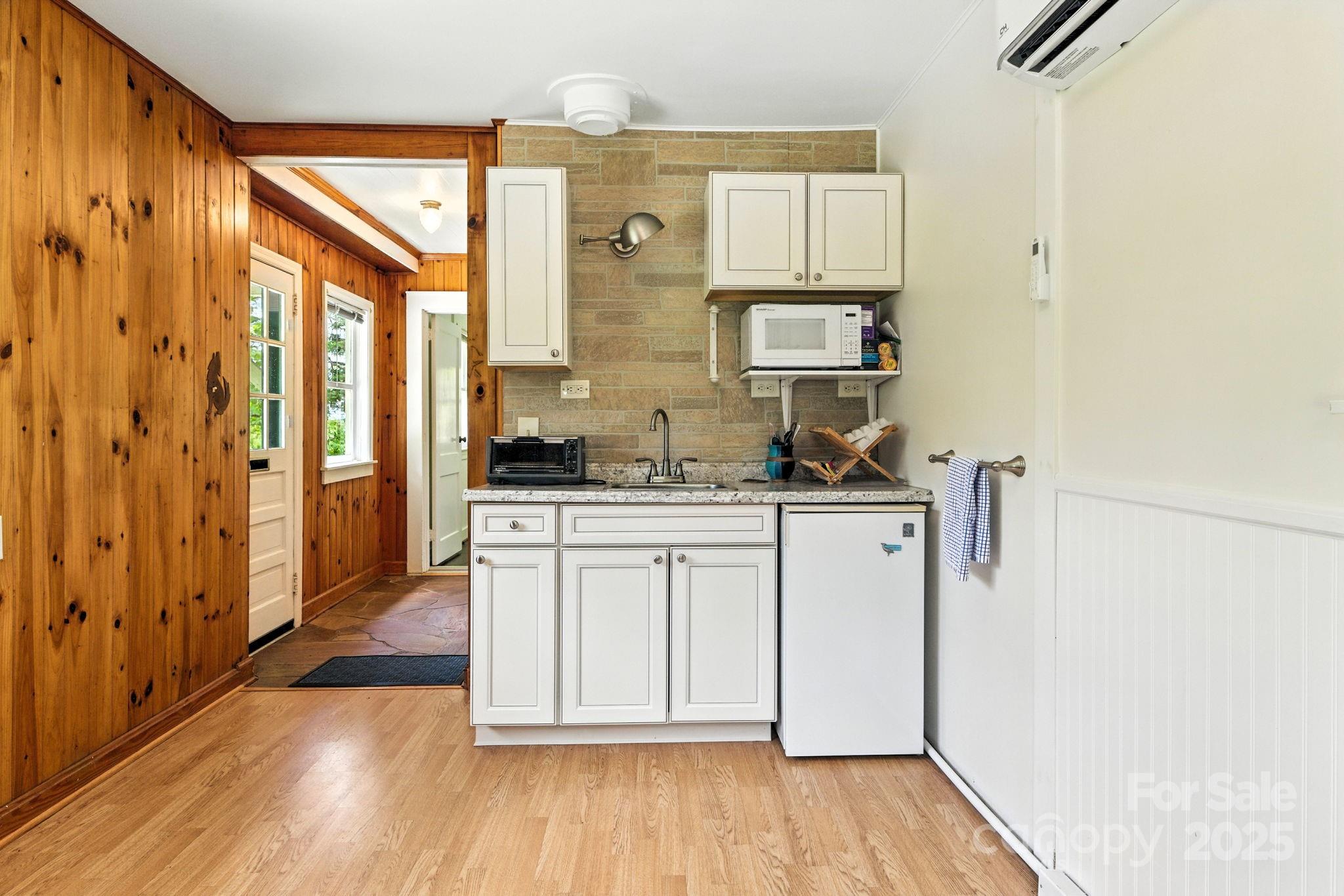 92 Hamburg Mountain Road Weaverville NC 28787