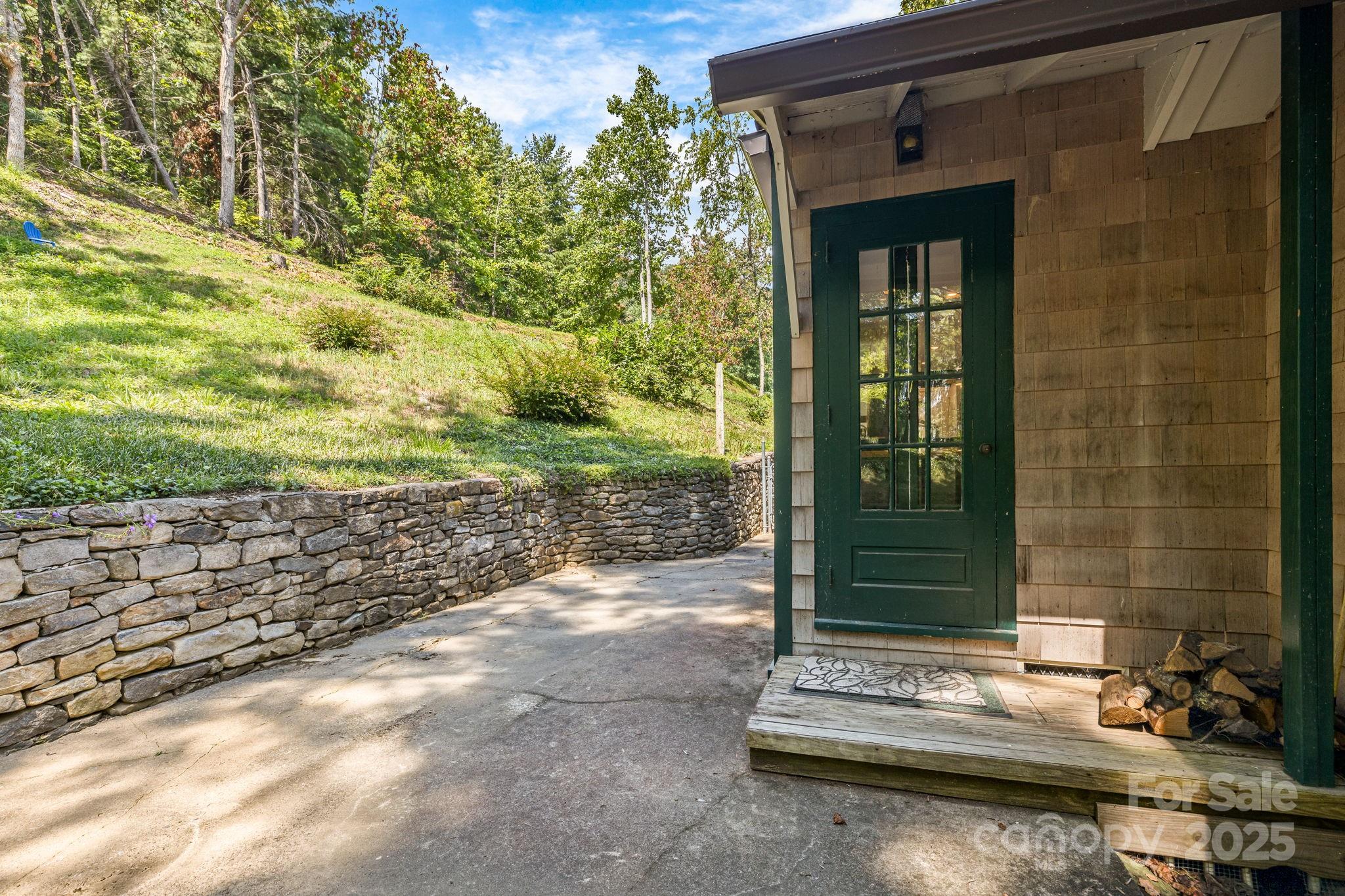 92 Hamburg Mountain Road Weaverville NC 28787