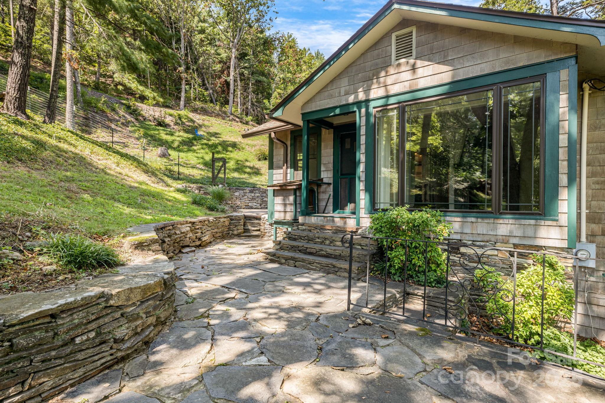 92 Hamburg Mountain Road Weaverville NC 28787