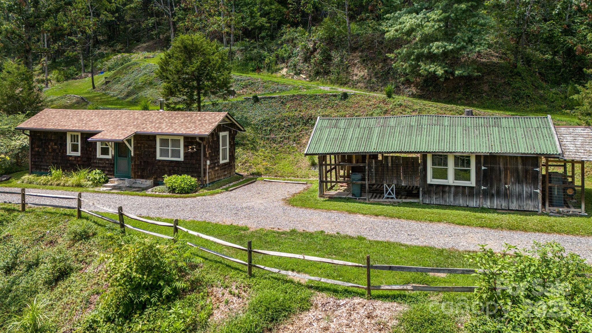 92 Hamburg Mountain Road Weaverville NC 28787