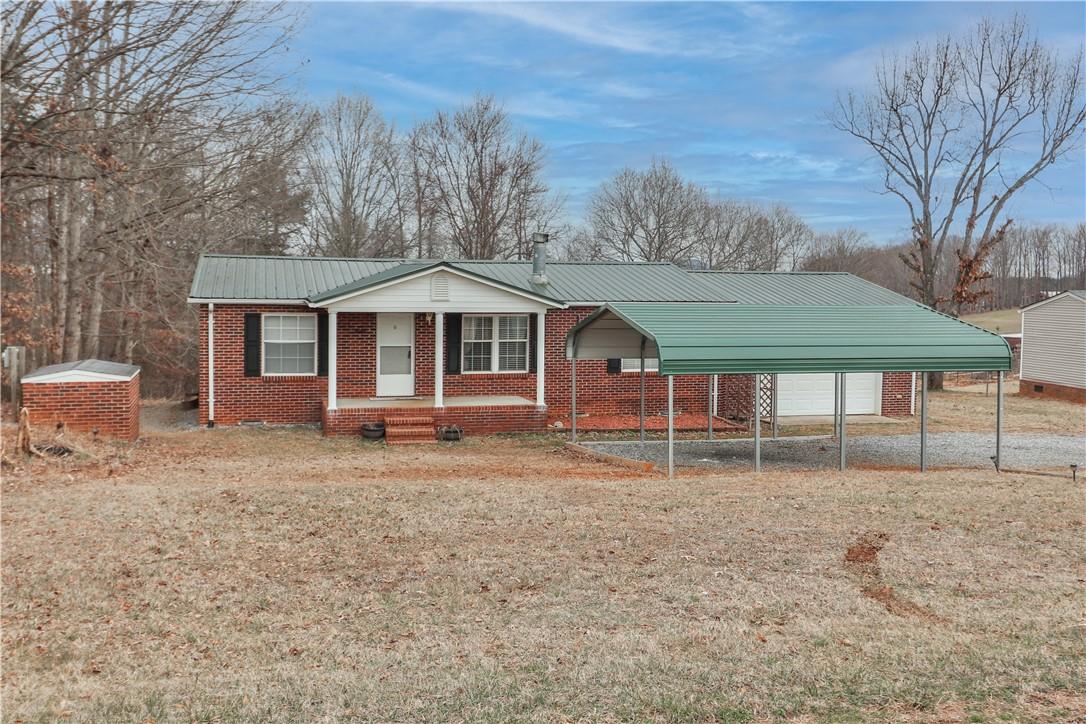 7007 Old Laurel Road Hickory NC 28602