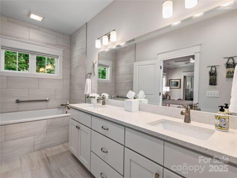 31 Cozy Cottage Way Arden NC 28704