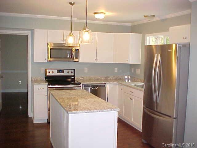 9500 Whitethorn Drive Charlotte NC 28277
