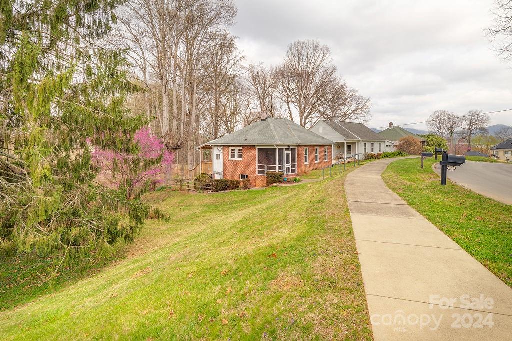 5 Enka Oak Street Candler NC 28715