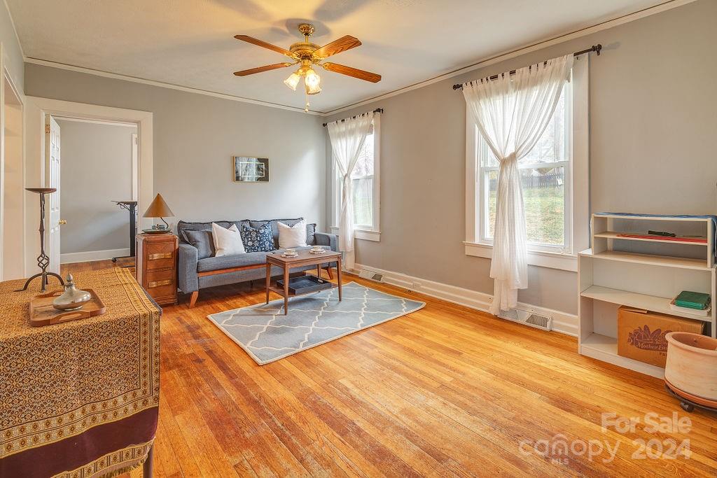 5 Enka Oak Street Candler NC 28715