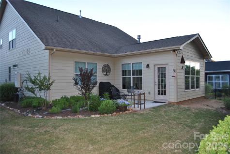 1113 Mayapple Way Belmont NC 28012