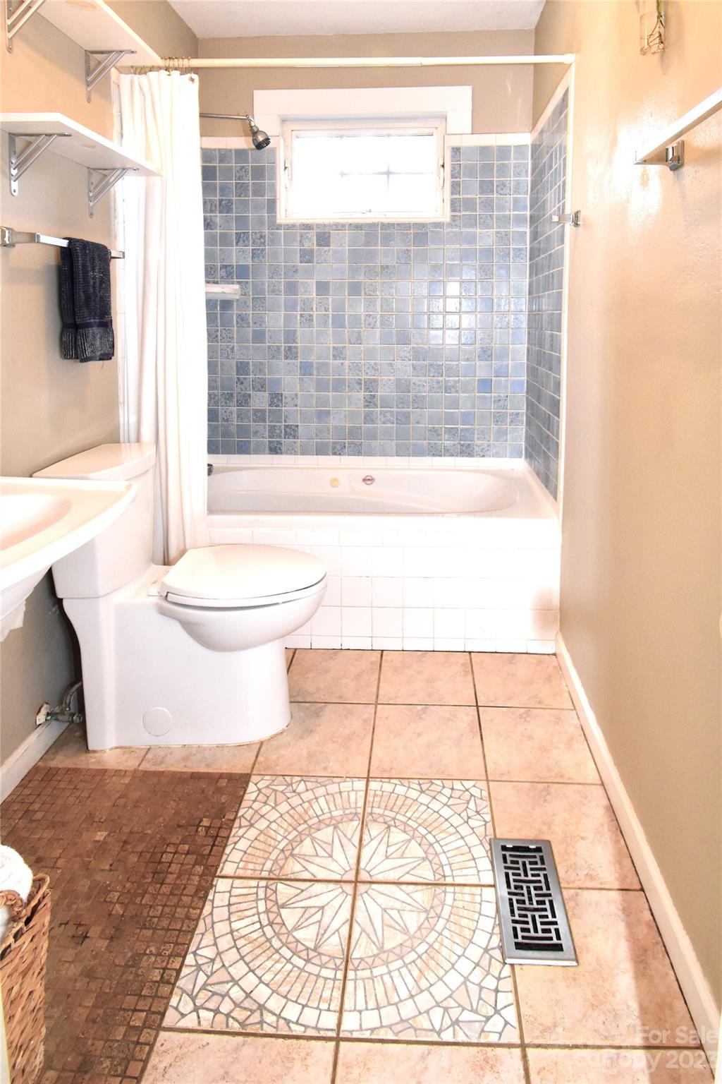 10 Lilac Street Asheville NC 28806