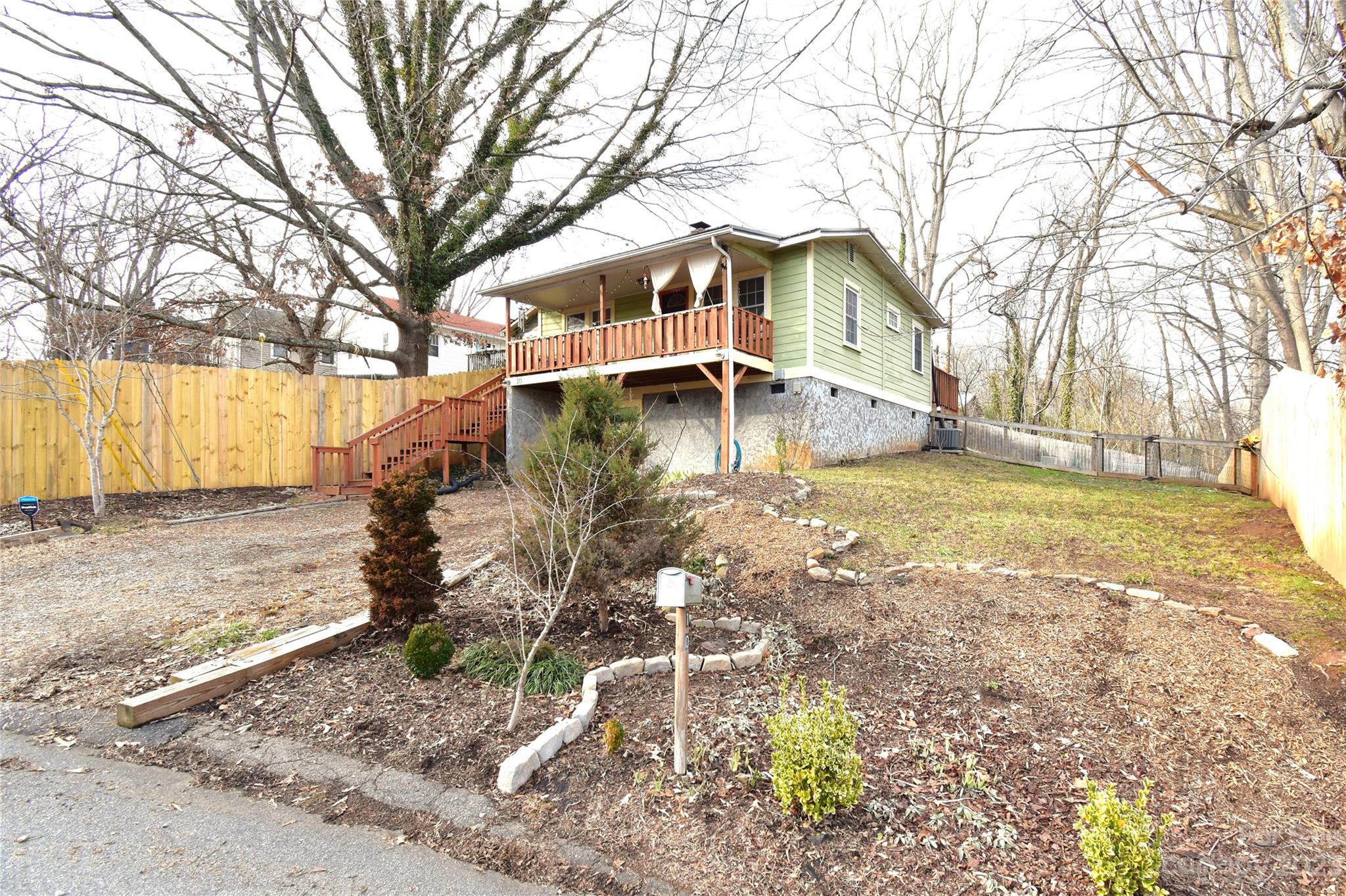 10 Lilac Street Asheville NC 28806