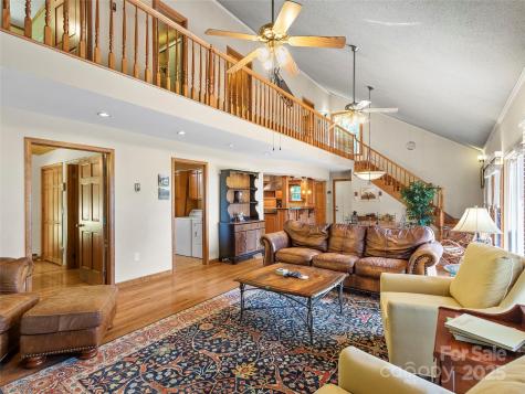 894 Mckinney Gap Drive Mars Hill NC 28754