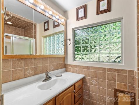 894 Mckinney Gap Drive Mars Hill NC 28754