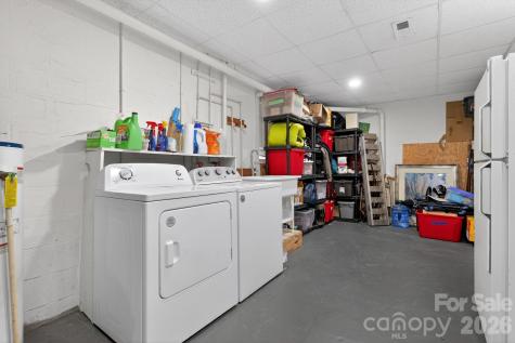 1163 Hidden Creek Circle Hickory NC 28602