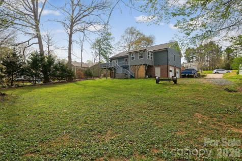 1163 Hidden Creek Circle Hickory NC 28602