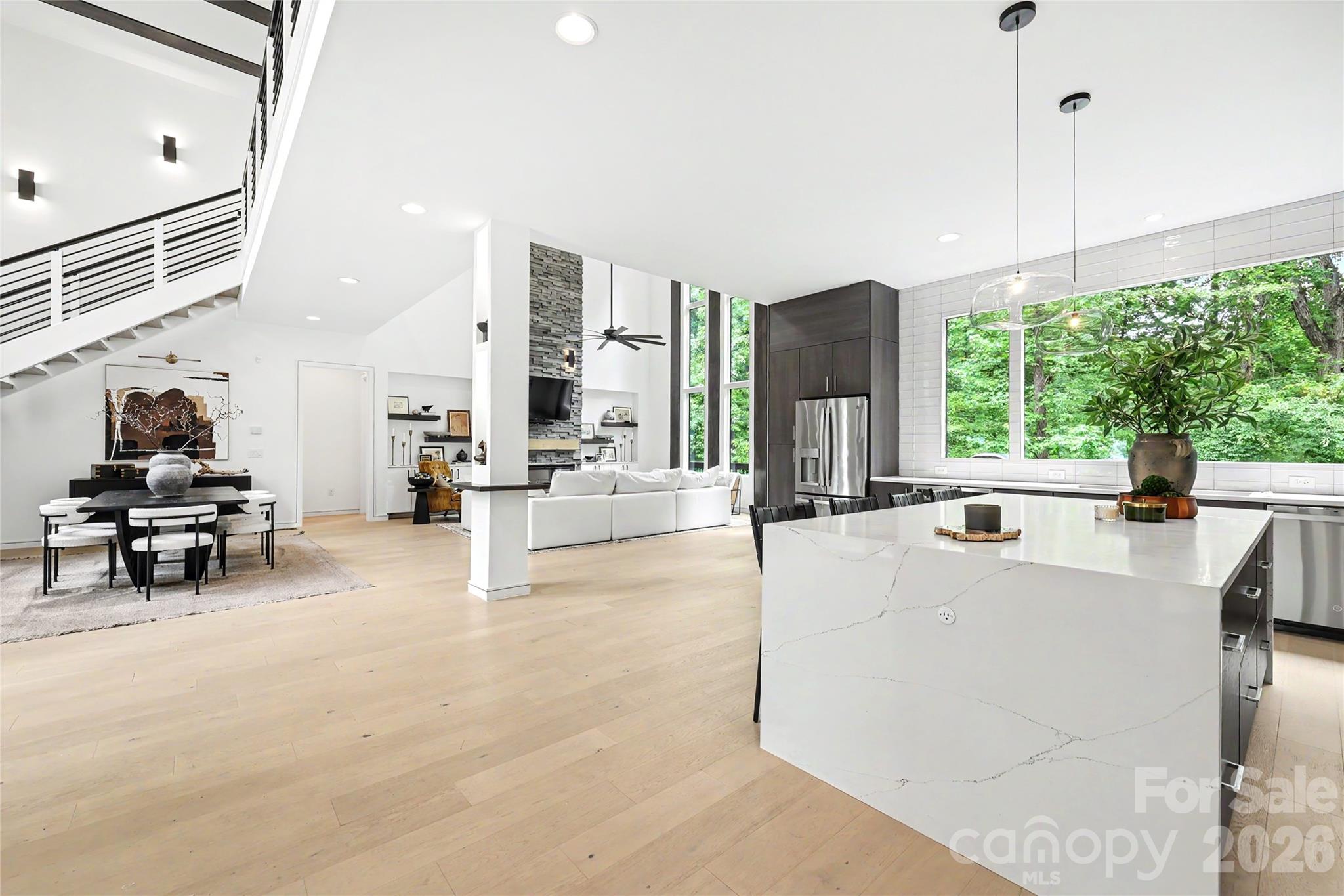 2810 Huntingtowne Farms Lane Charlotte NC 28210