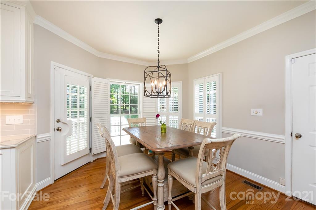 5504 Providence Glen Road Charlotte NC 28270