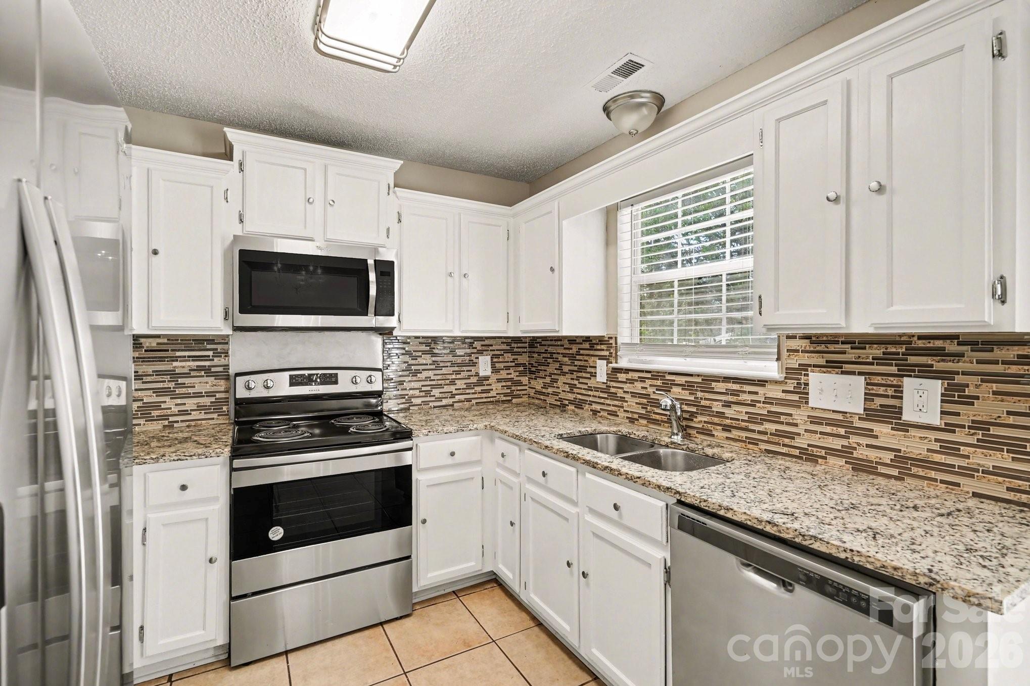 3601 Cedarbark Drive Matthews NC 28105
