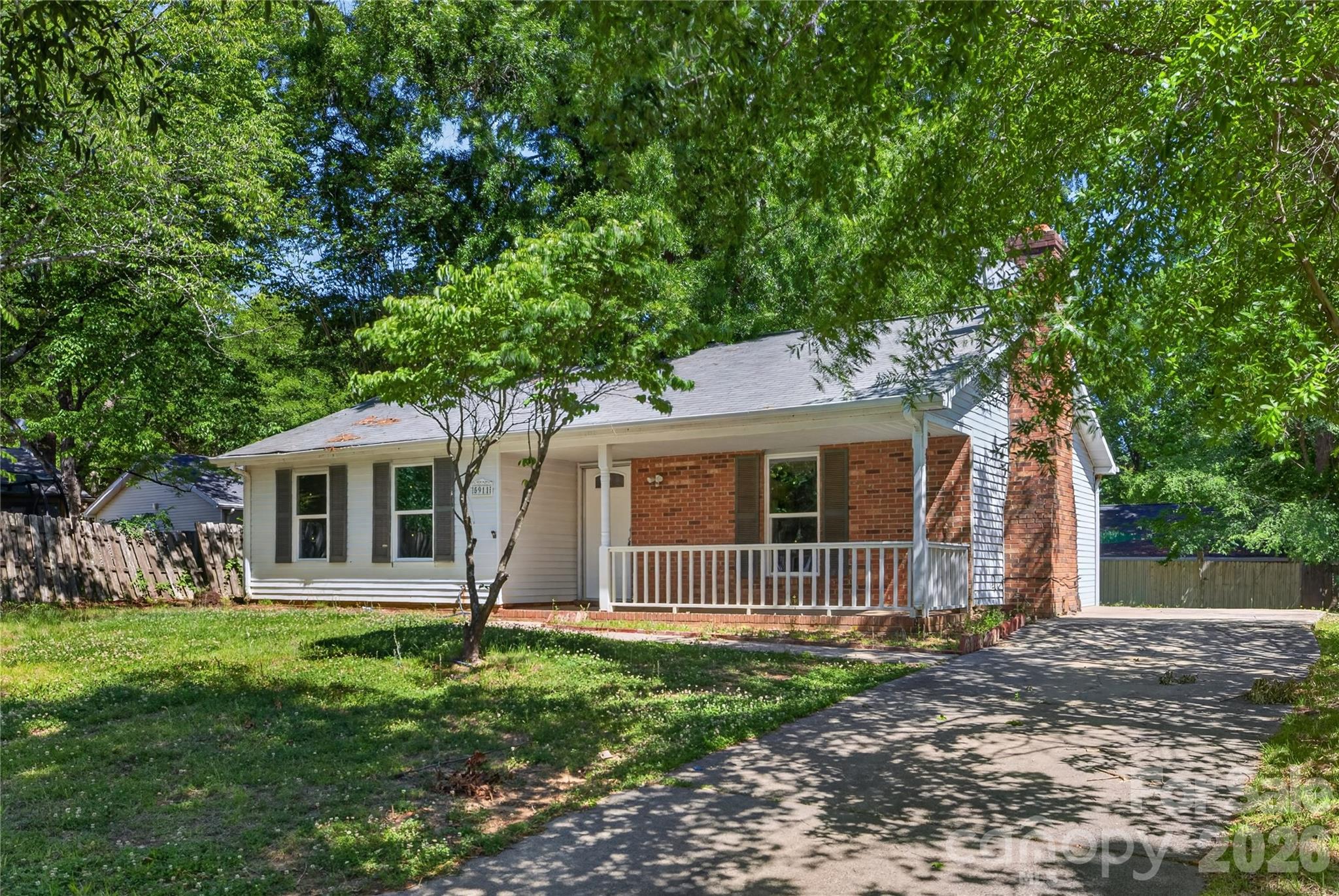 5911 Morninglow Court Charlotte NC 28212