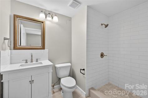 5911 Morninglow Court Charlotte NC 28212