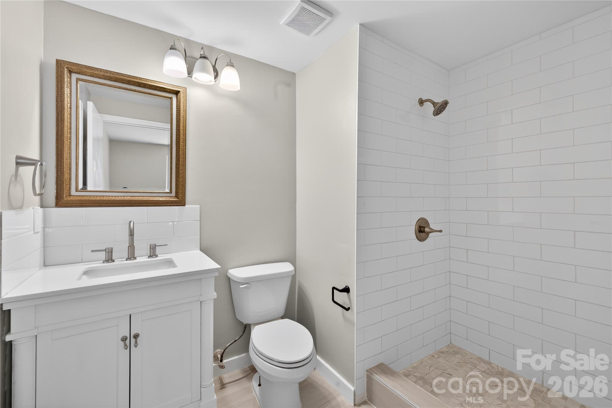 5911 Morninglow Court Charlotte NC 28212