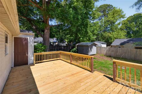 5911 Morninglow Court Charlotte NC 28212