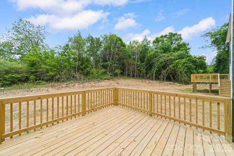 908 Dewey Street Badin NC 28009